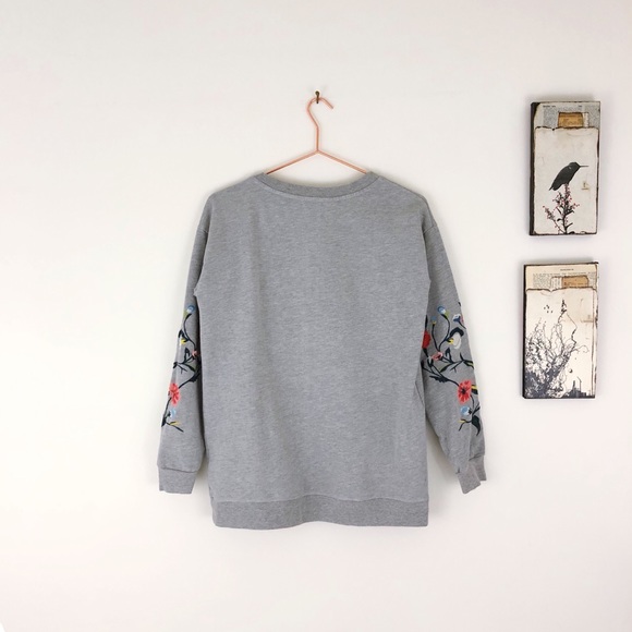 ANTHROPOLOGIE SUNDRY Embroidered Sweatshirt Gray M - Picture 3 of 8